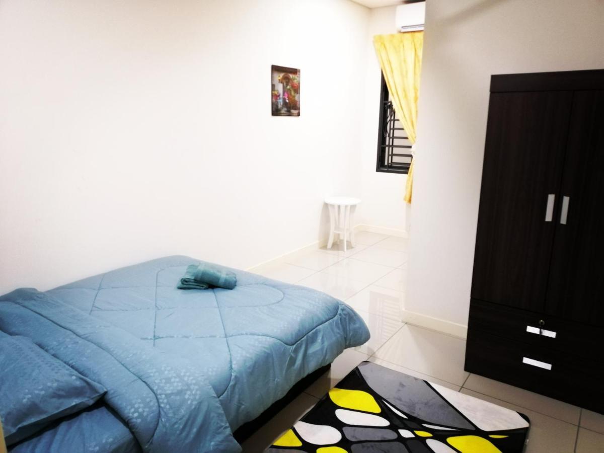 A&D Home-Stay @Kota Warisan, Sepang Exterior photo