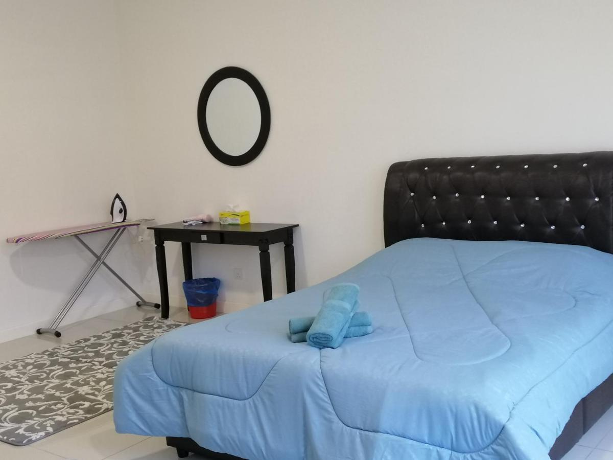 A&D Home-Stay @Kota Warisan, Sepang Exterior photo